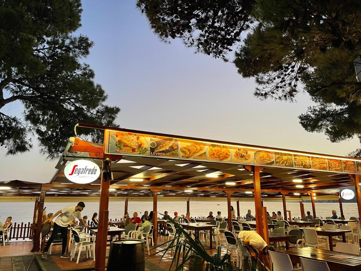 Molla Hotel Restorant Shëngjin エクステリア 写真