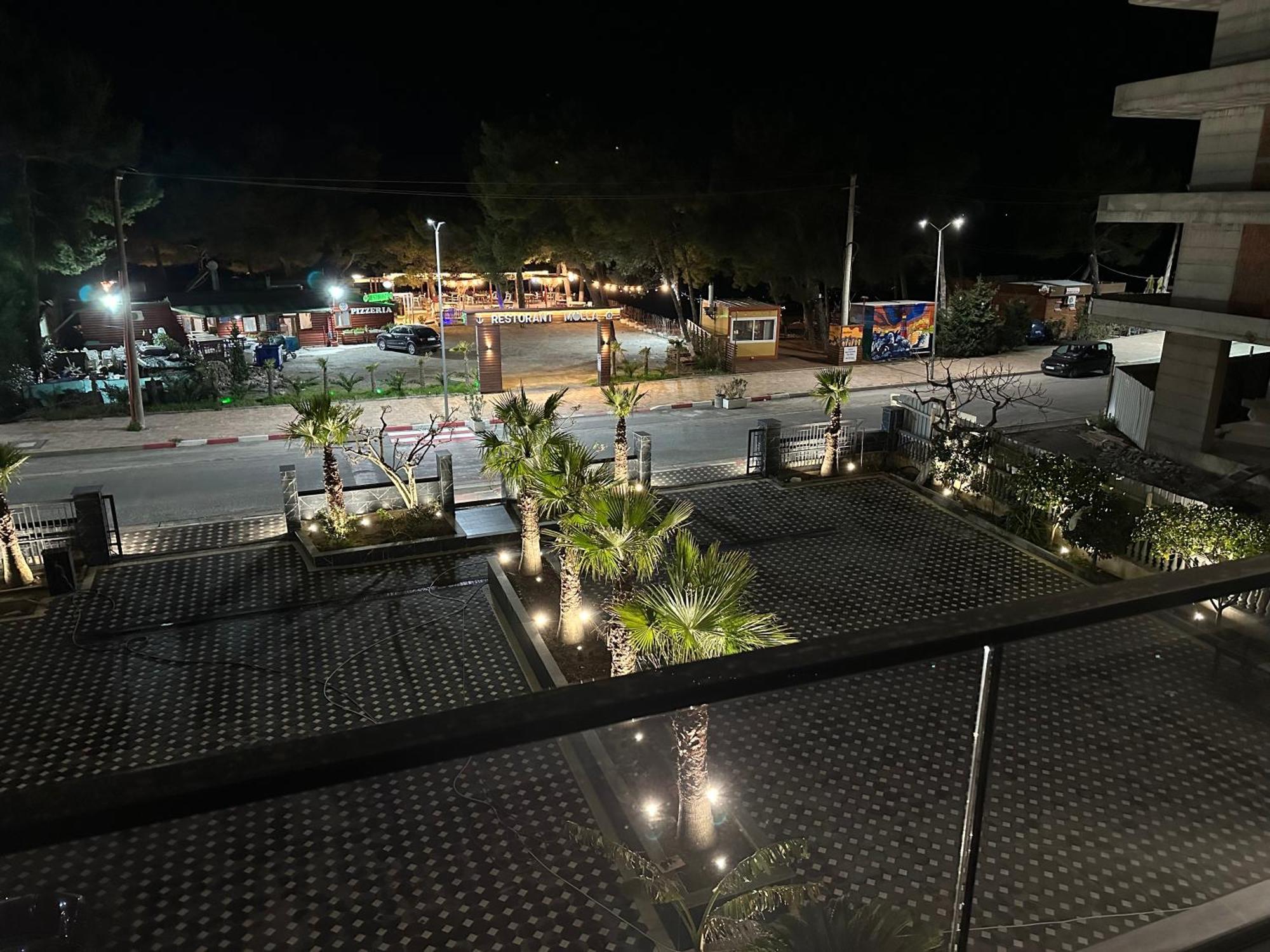Molla Hotel Restorant Shëngjin エクステリア 写真