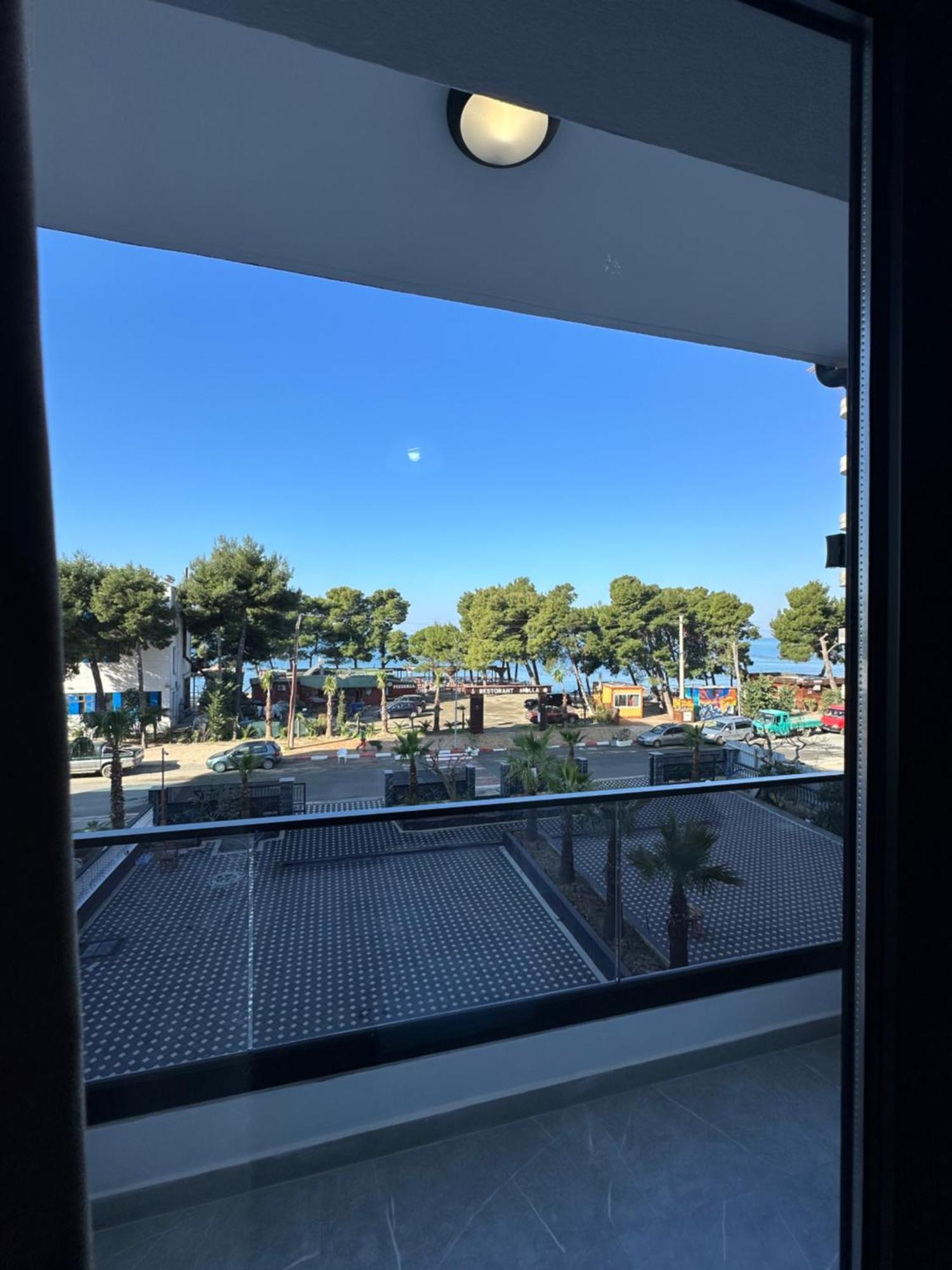 Molla Hotel Restorant Shëngjin エクステリア 写真