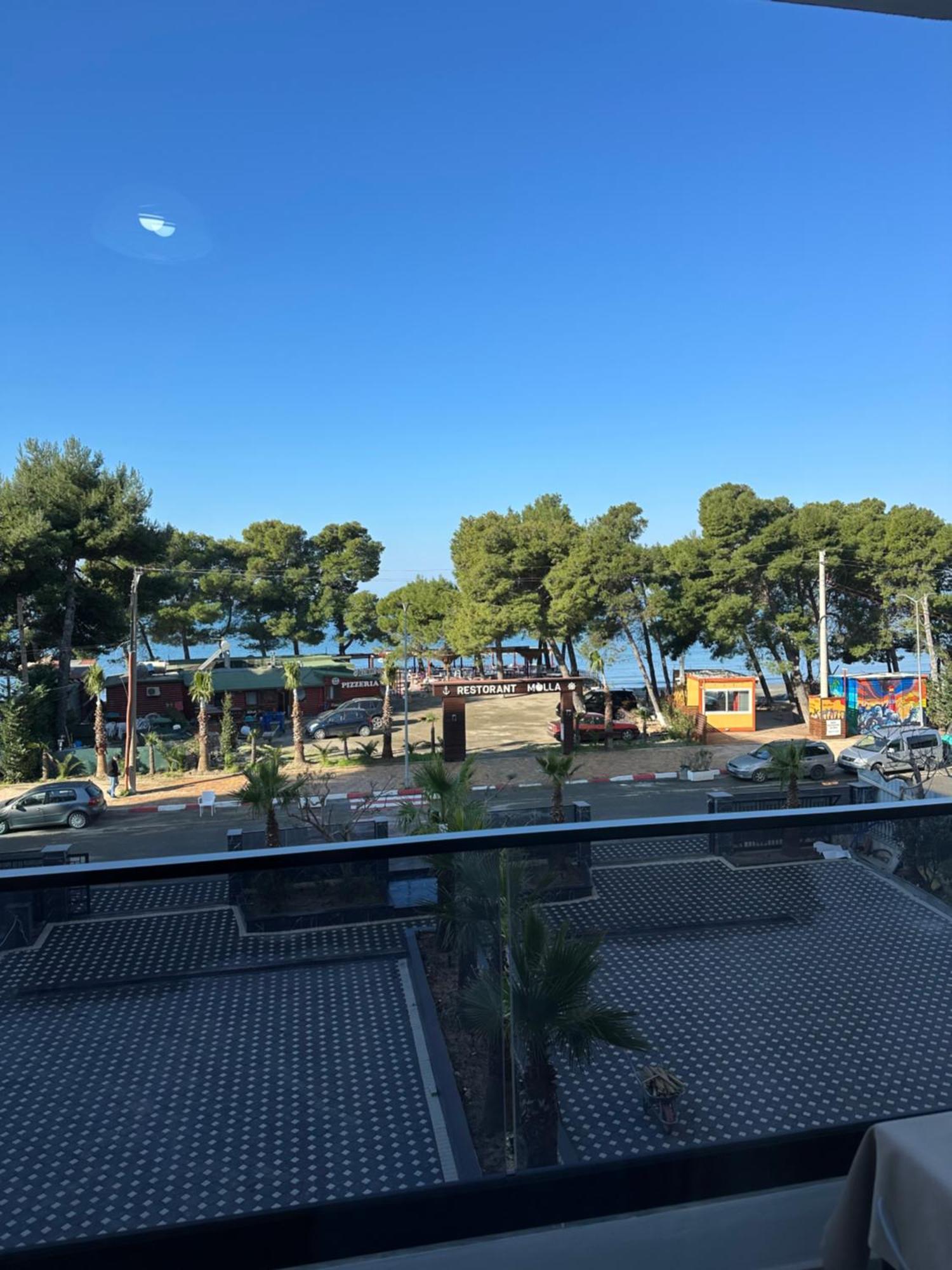 Molla Hotel Restorant Shëngjin エクステリア 写真