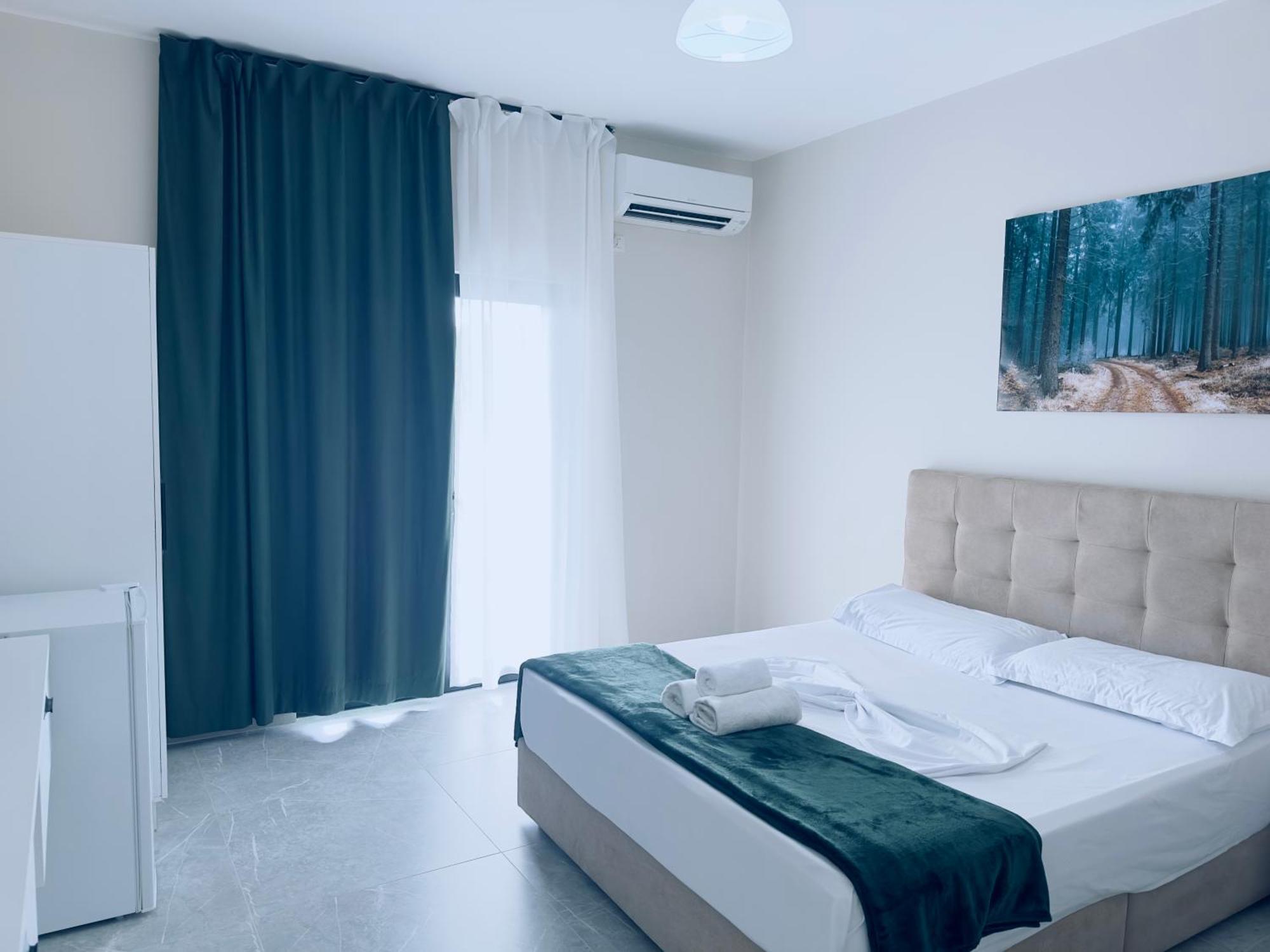Molla Hotel Restorant Shëngjin エクステリア 写真