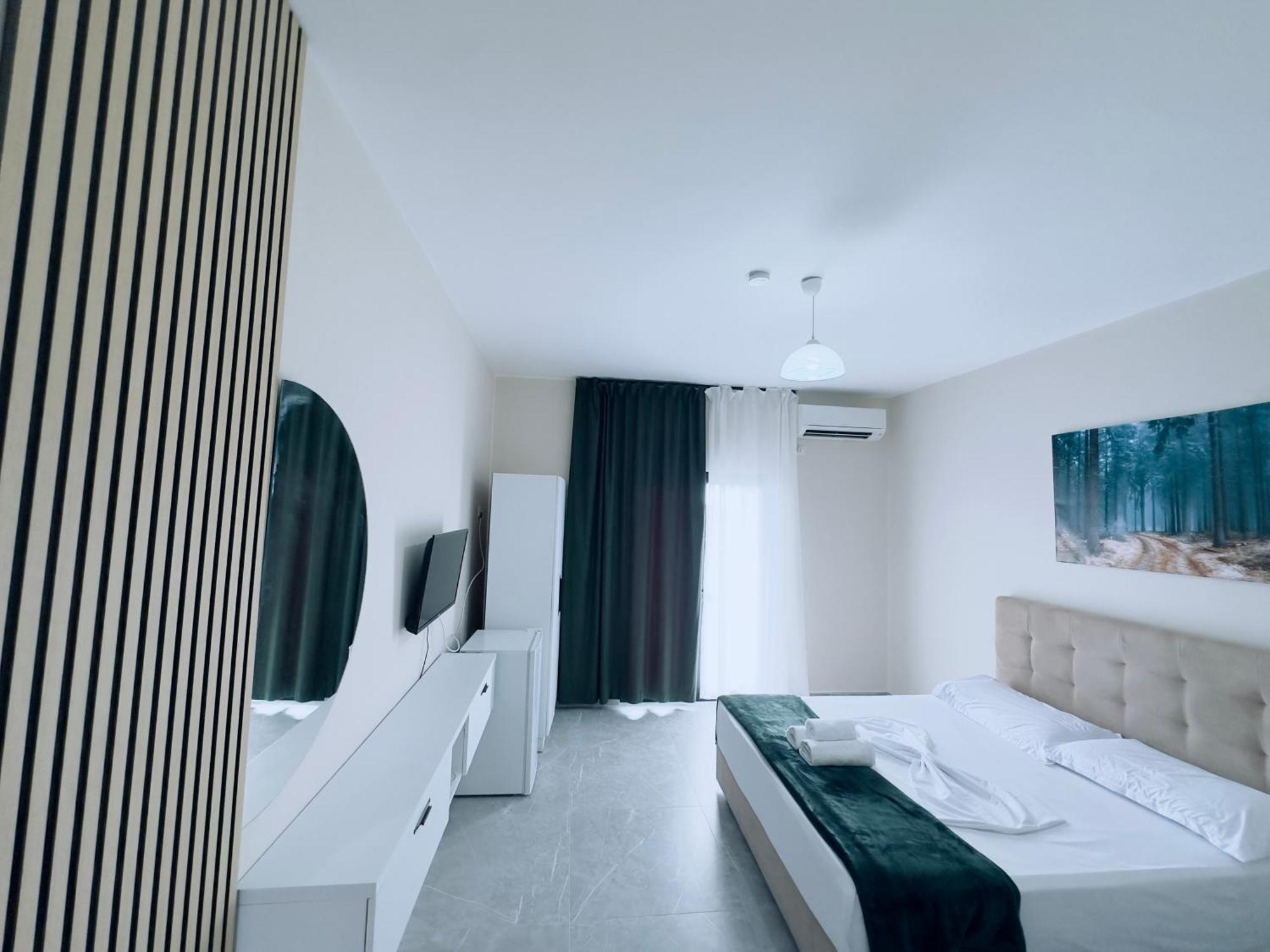 Molla Hotel Restorant Shëngjin エクステリア 写真